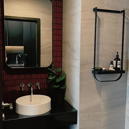 Aparthotel Edge Central Downtown By Private Collection 3*