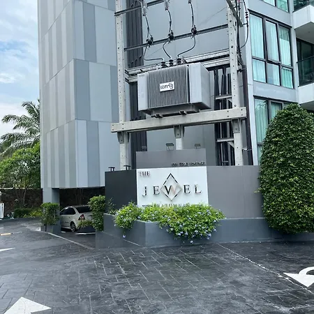The Juwel By Amon Phra Tamnak Apartment *