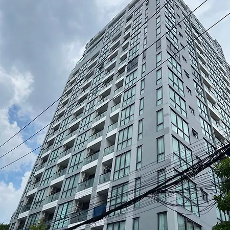 The Juwel By Amon Phra Tamnak Apartment *