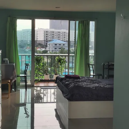Peaceful 300 Sq Ft With 2 Balcony, Mountain View Apartment
