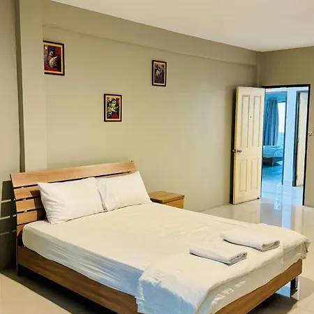 Vibe Walking Street Hotel
