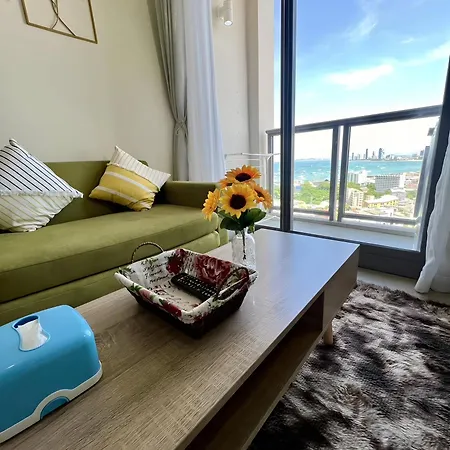 Unixx South - Only Sea View Apartment