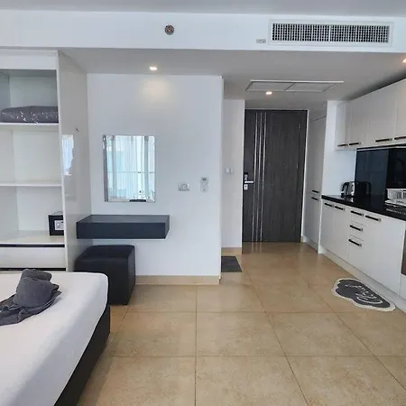 Centara Avenue Residences B65 *