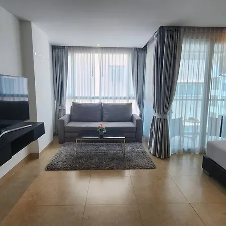 Centara Avenue Residences B65 Apartment *