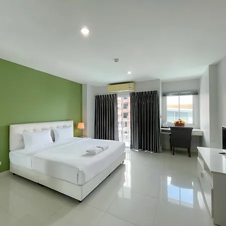Baan By Sabai Near By God Hotel 3*