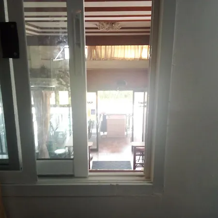 Guest house Ben & Lek 3*
