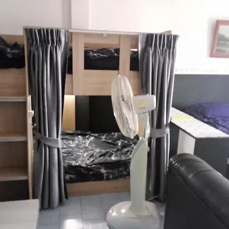 Ben & Lek Guest house 3*