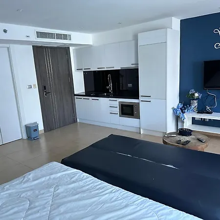 Studio In The Heart Of Apartment