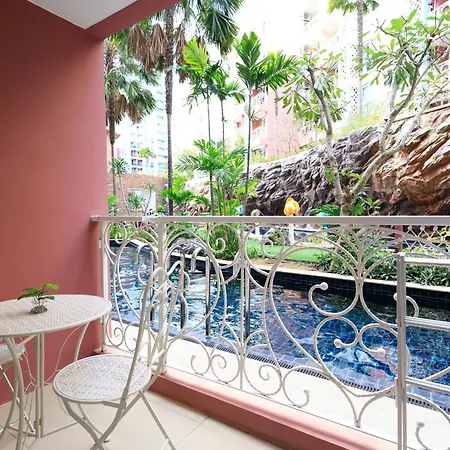 Grande Caribbean - 1-br-apartment, Own Pool Access Apartment Pattaya