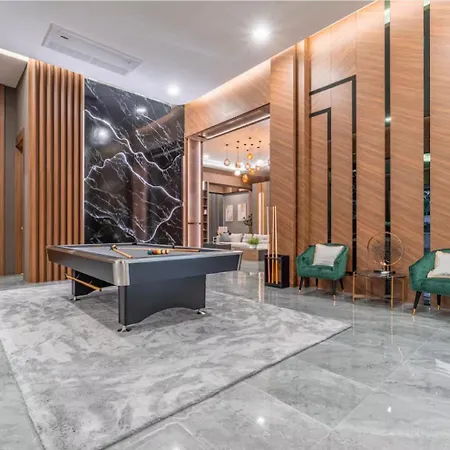 Brianson House Apartment *
