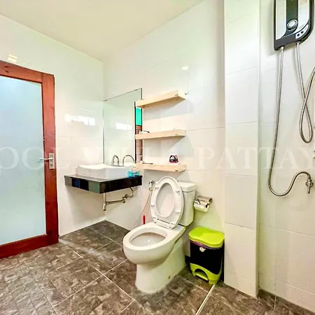 Villa Pool