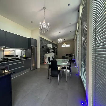 Villa Chateau Del 2bedrooms