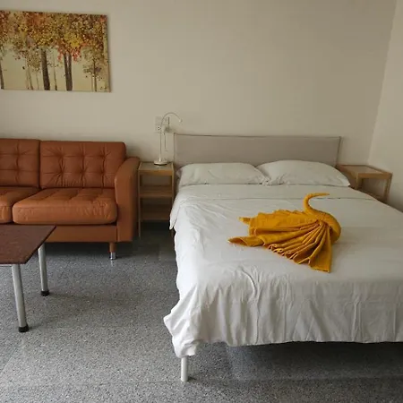 Oasis Rentals, Diana Estate, Aparthotel Pattaya