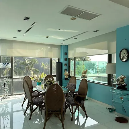 Luxury Beachfront With Ocean Views Apartment Pattaya