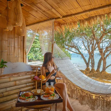Bamboo Seaview Koh Larn Island With Hottub Terrace No2 Second Floor Apartment *