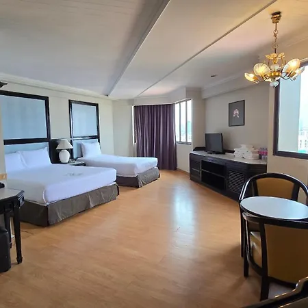 First Pacific Cirrus Hotel 4*