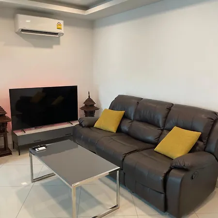 Arcadia Condo: Spacious 3-room With Entertainment & Amenities Apartment *
