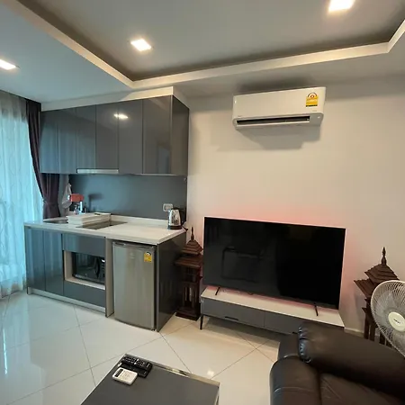 Arcadia Condo: Spacious 3-room With Entertainment & Amenities Apartment *