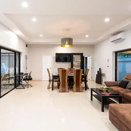 The Grand Oasis Villa Pattaya