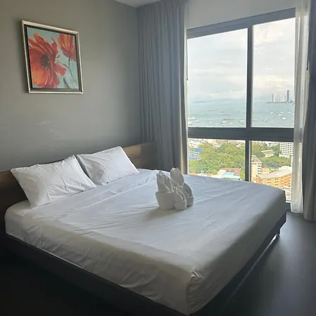 Unixx Seaview Apartment