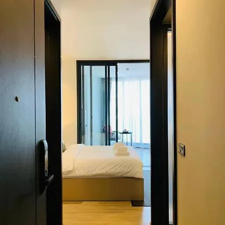Modern Luxury Edge 1 Bedroom Seaview Apartment