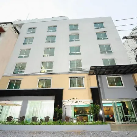 By Dee @jomtien Hotel