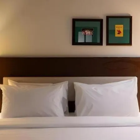 Resort Rose Bay