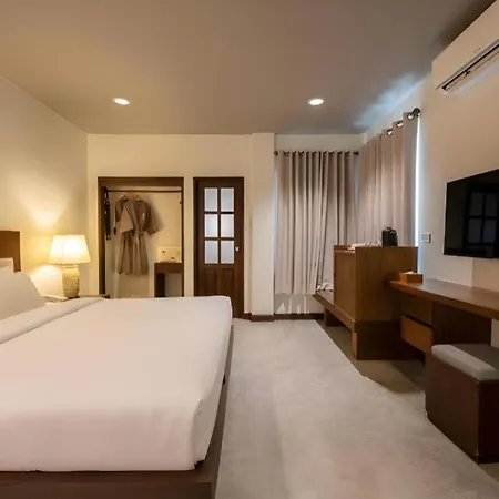 Rose Bay Resort Pattaya