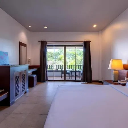Rose Bay 3* Pattaya