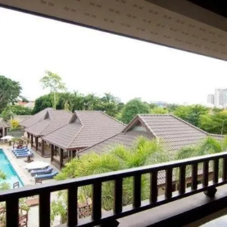 Rose Bay Resort 3*