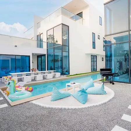 Always Fun Pool Villa