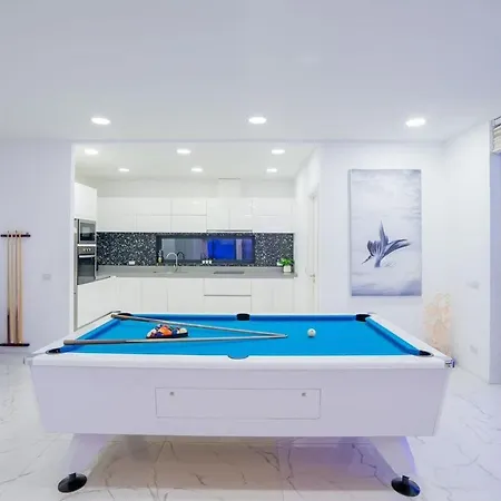Always Fun Pool Villa *