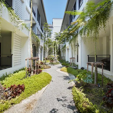 Hotel Health Land &