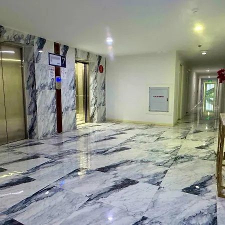 Tiger Apartment *