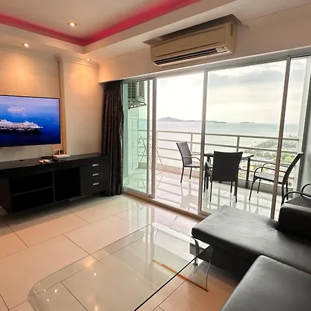View Talay 7 Beachfront Pattaya
