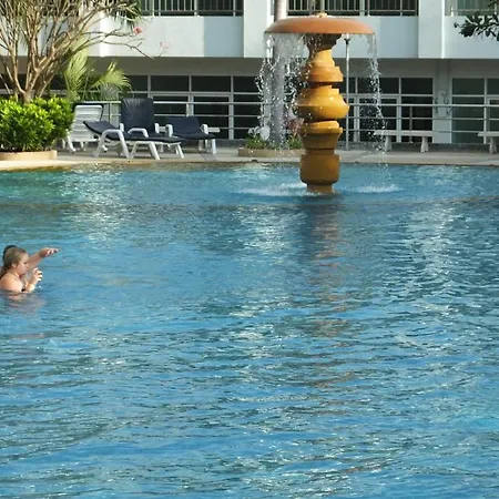 View Talay 7 Beachfront Apartment *