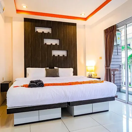 Bright With View Of Apartment *