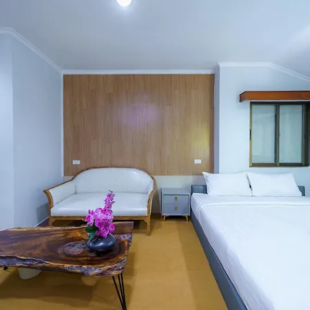 Cozy Gray Garden Pattaya