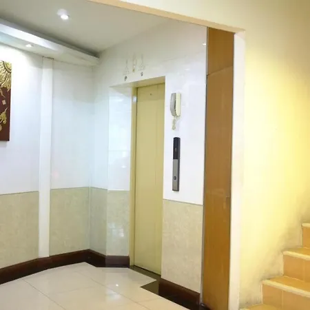 โรงแรม V Style North 3*