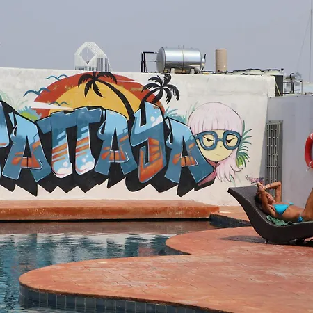 Hotel Journeyhub Pattaya