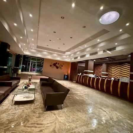 Hotel Crown 3*