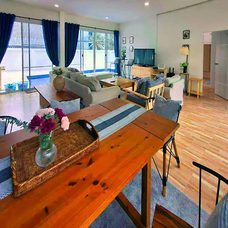 Villa 3 Bed Private Pool South *