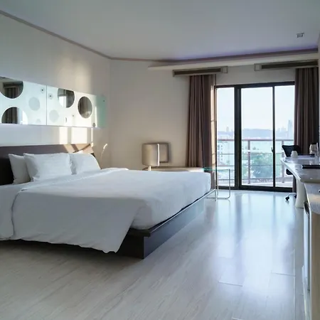 Discovery Hotel Pattaya