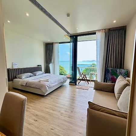 Apartment Arom Wongamat Luxury Boutique Beachfront In North Pattaya, 702