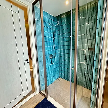 Arom Wongamat Luxury Boutique Beachfront In North Pattaya, 702 Apartment Pattaya