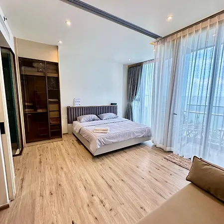 Arom Wongamat Luxury Boutique Beachfront In North Pattaya, 702 *