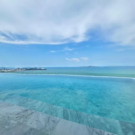 Arom Wongamat Luxury Boutique Beachfront In North Pattaya, 702