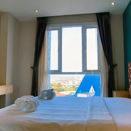 Grande Carribean Apartment