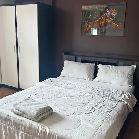 S- One Aparthotel