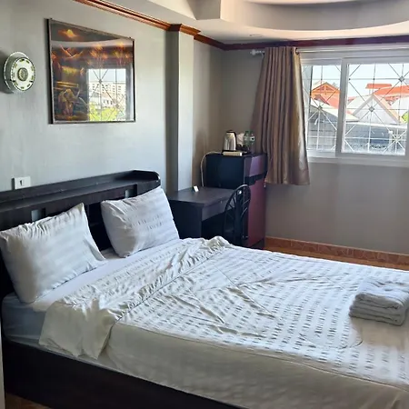 S- One Aparthotel